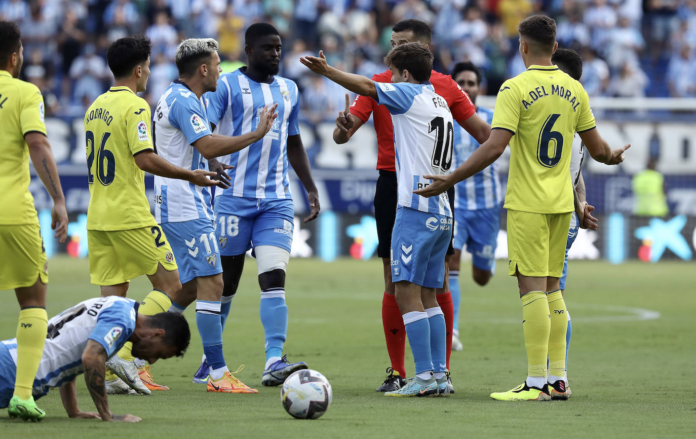 Buen ambiente en La Rosaleda en el estreno de Pepe Mel en el banquillo 