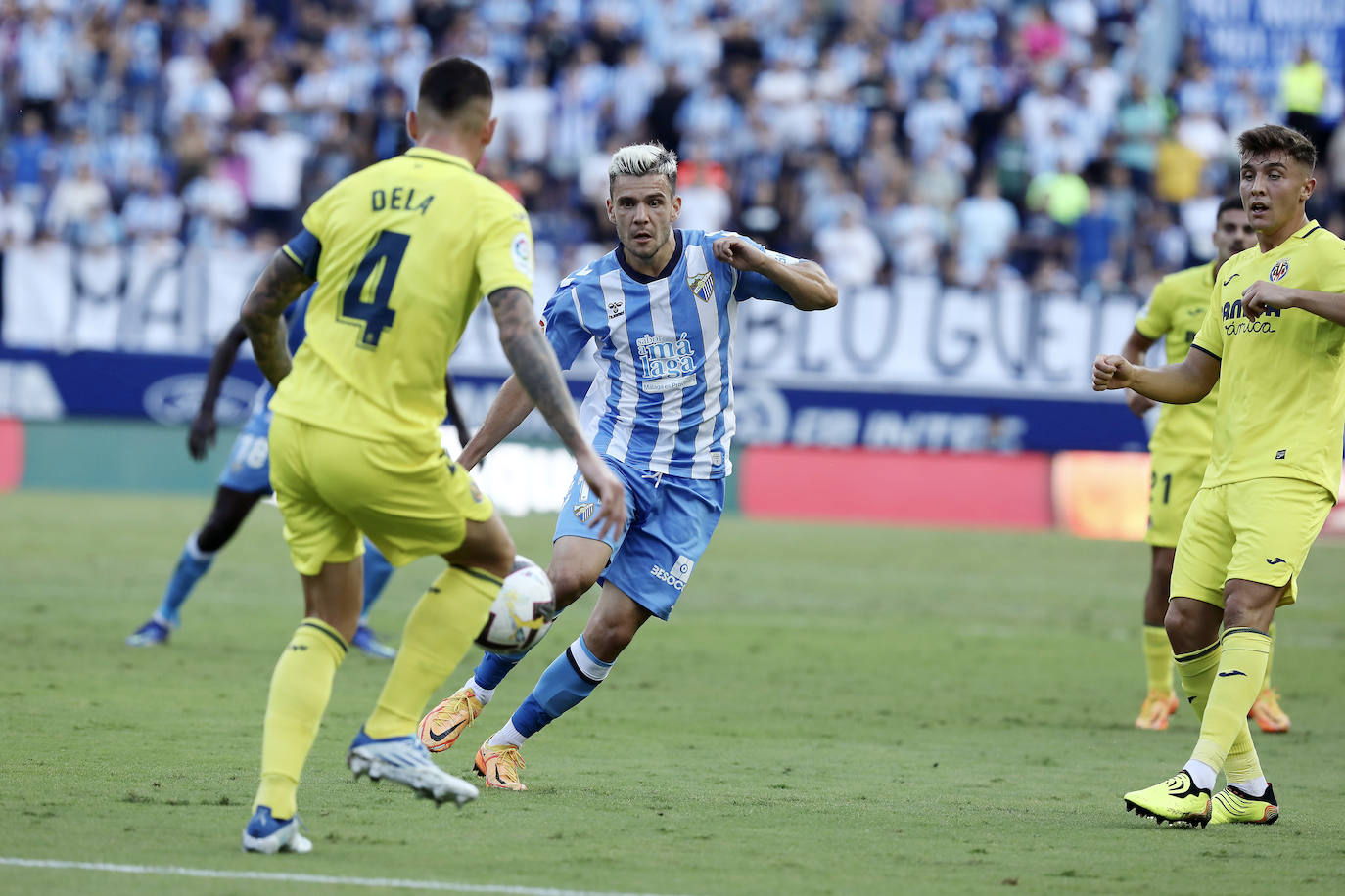 Buen ambiente en La Rosaleda en el estreno de Pepe Mel en el banquillo 