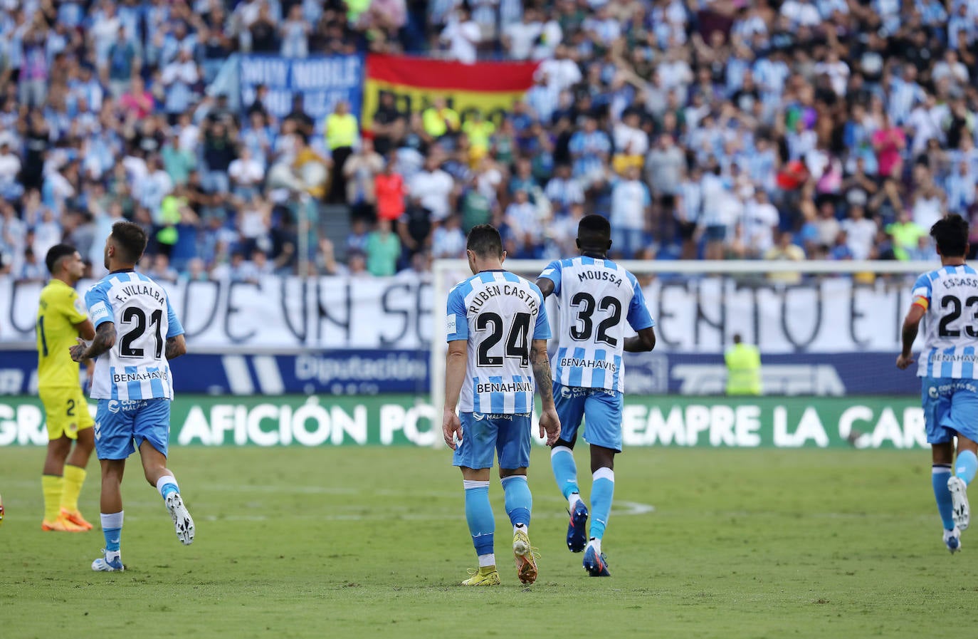 Buen ambiente en La Rosaleda en el estreno de Pepe Mel en el banquillo 