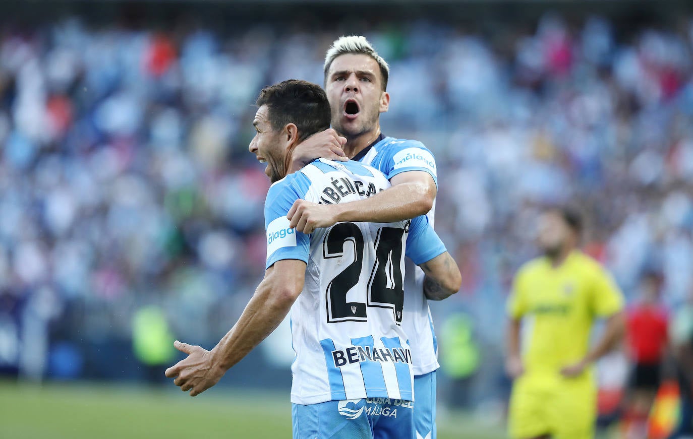 Buen ambiente en La Rosaleda en el estreno de Pepe Mel en el banquillo 