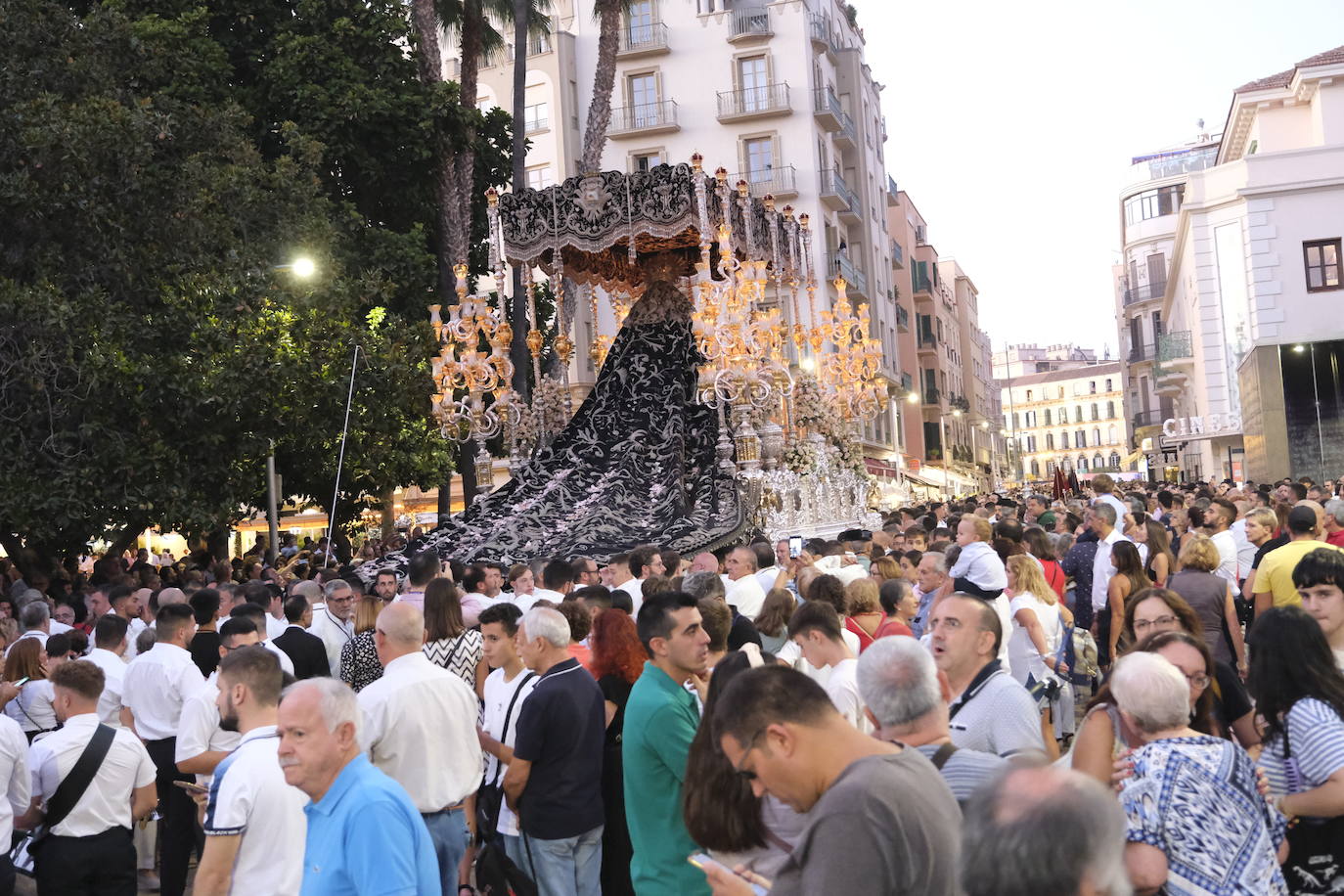 Se celebran los actos del centenario de la cofradía perchelera 