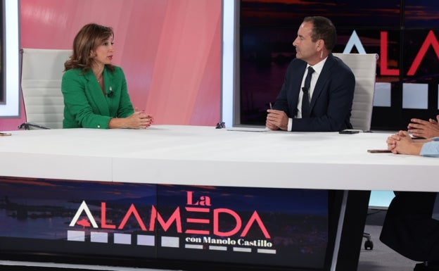 Patricia Navarro durante su intervención en 'La Alameda', junto a Manolo Castillo