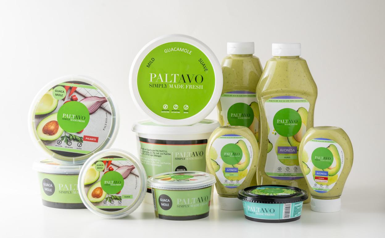 Imagen de varias presentaciones de la mayonesa de aguacate de la marca Paltavo. 