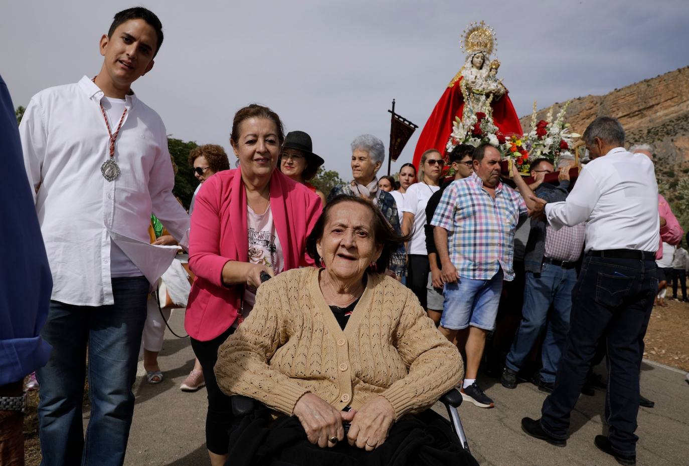 Peñarrubaia inaugura su local-ermita, que guarda la memoria del pueblo inundado. 