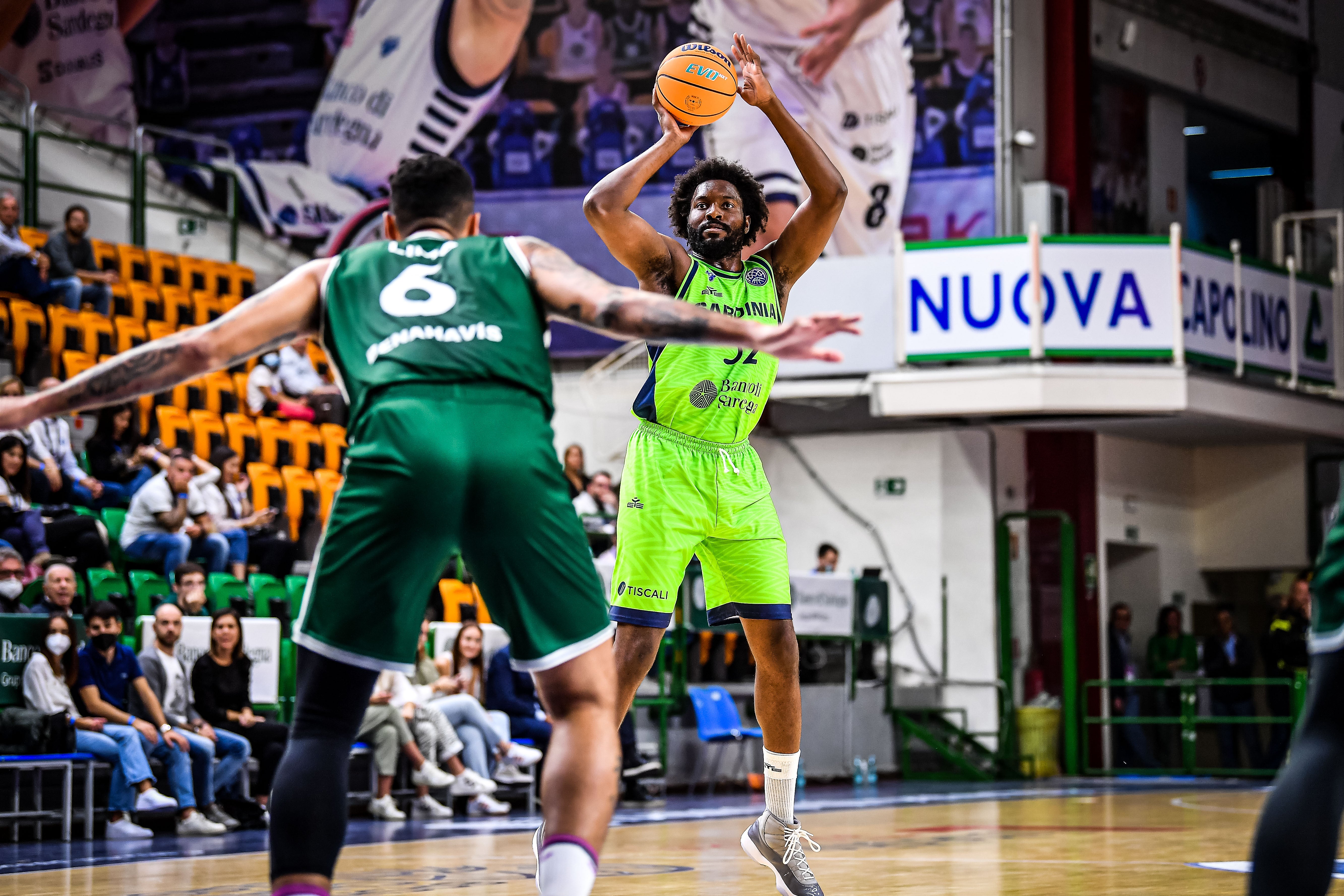 Fotos: Las mejores imágenes del partido entre el Dinamo Sassari y el Unicaja