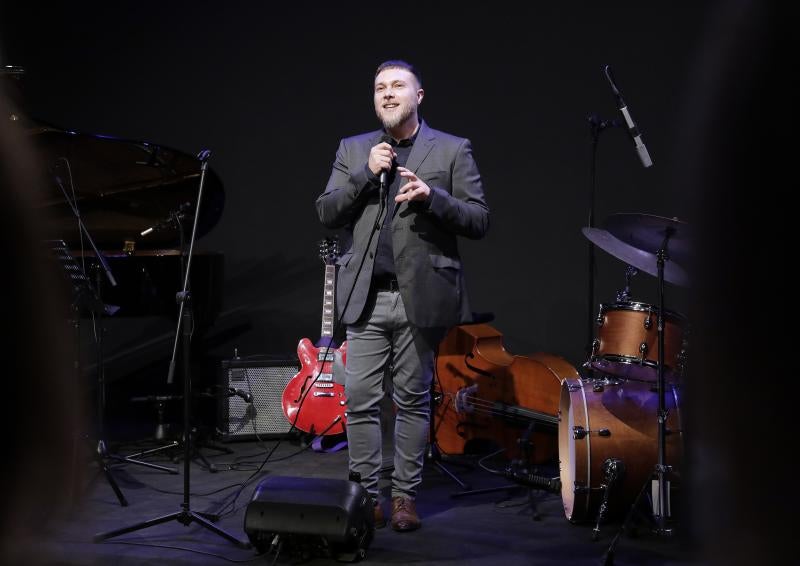 Teatro infantil y un ciclo de música de cámara homenaje a Picasso estrenan la sala de la escuela que será la primera en ofrecer en Andalucía un grado superior en jazz.