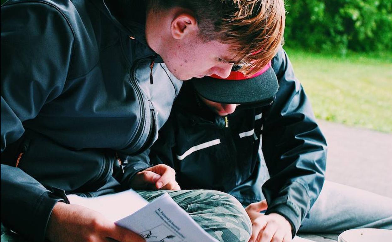 Cáritas acoge en sus pisos para estudiantes a siete jóvenes de la provincia de Málaga con dificultades económicas 