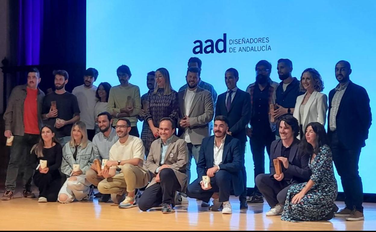 Parte de los premiados, en la foto de familia de la entrega de los Premios del Diseño de Andalucía, celebrados en Úbeda . 