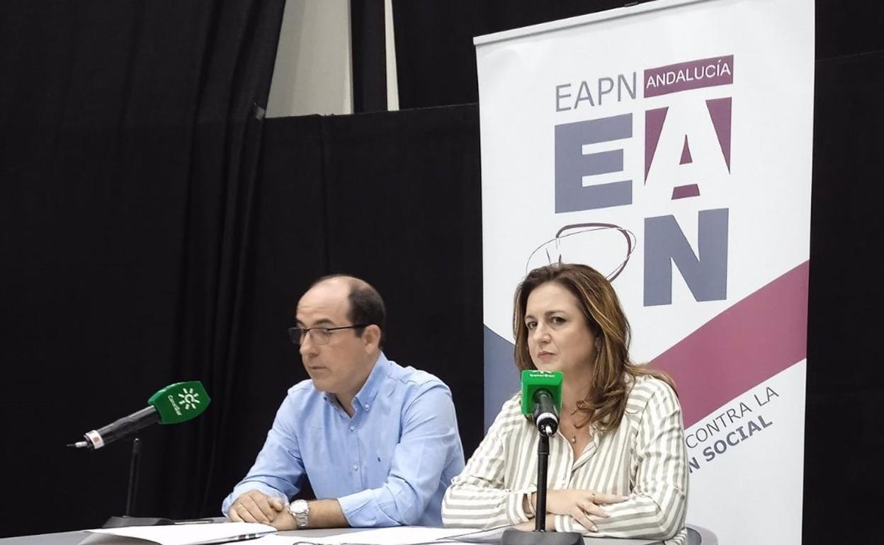 Representantes de las Red Andaluza de Lucha contra la Pobreza en la presentación del informe.