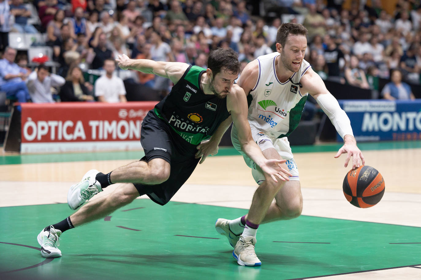 Derrota del Unicaja en la cancha del Joventut. 