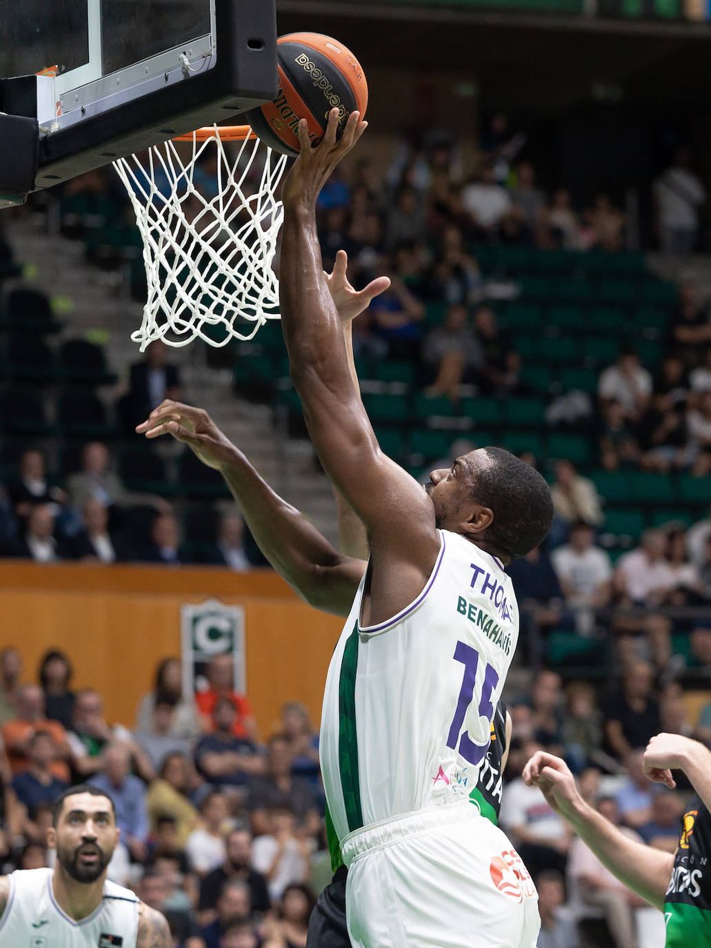 Derrota del Unicaja en la cancha del Joventut. 
