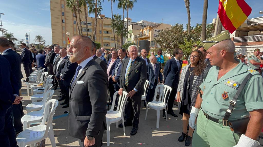 Más de 400 personas participan en un acto que contó con más de 300 legionarios de los tercios de Ronda y Viator