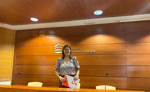 La portavoz naranja, Noelia Losada, hoy durante las ruedas de prensa. 