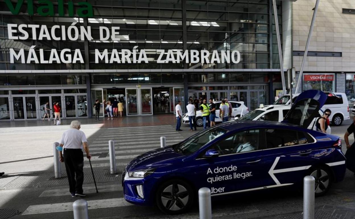 Un VTC, en la estación de trenes María Zambrano de Málaga. 