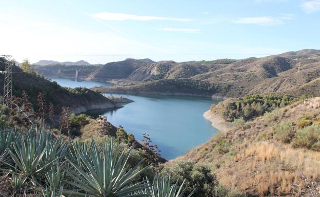 Vista panorámica del embalse del Limonero