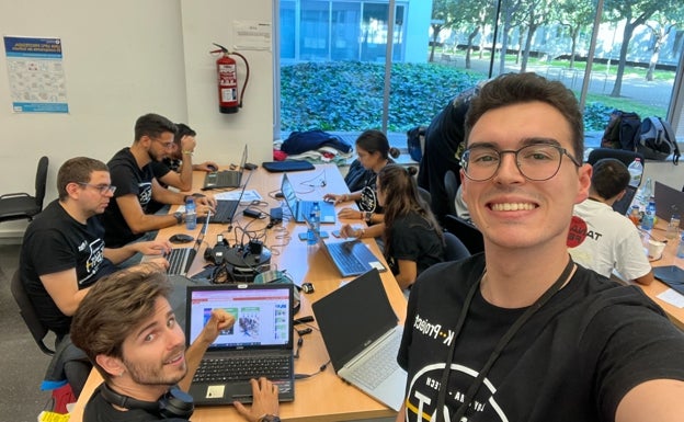 Los estudiantes de la UMA, durante el 'hackaton'.