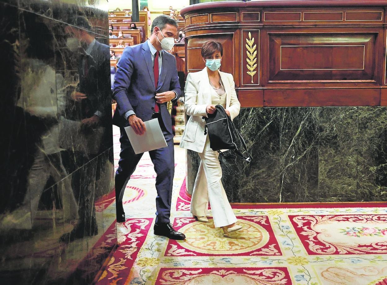 Pedro Sánchez e Isabel Rodríguez. 