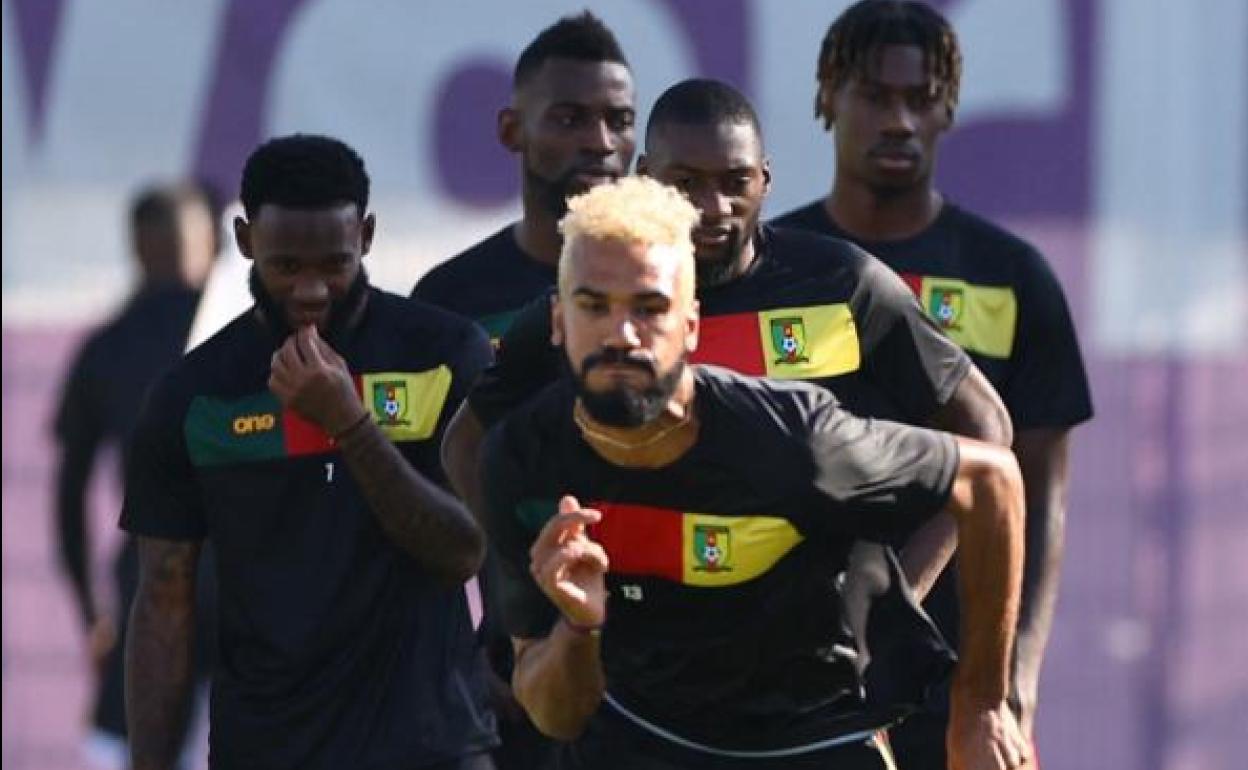 Choupo-Moting, durante un entrenamiento de la selección de Camerún.