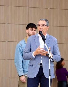 Imagen secundaria 2 - Tres imágenes de los actos que han tenido lugar este viernes en Rincón de la Victoria. 