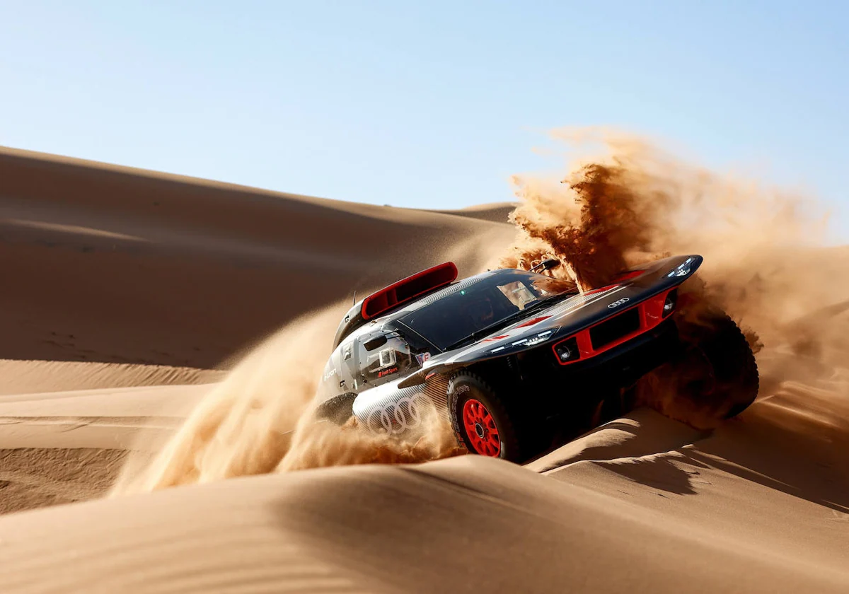 Prototipo de competición Audi en el desierto