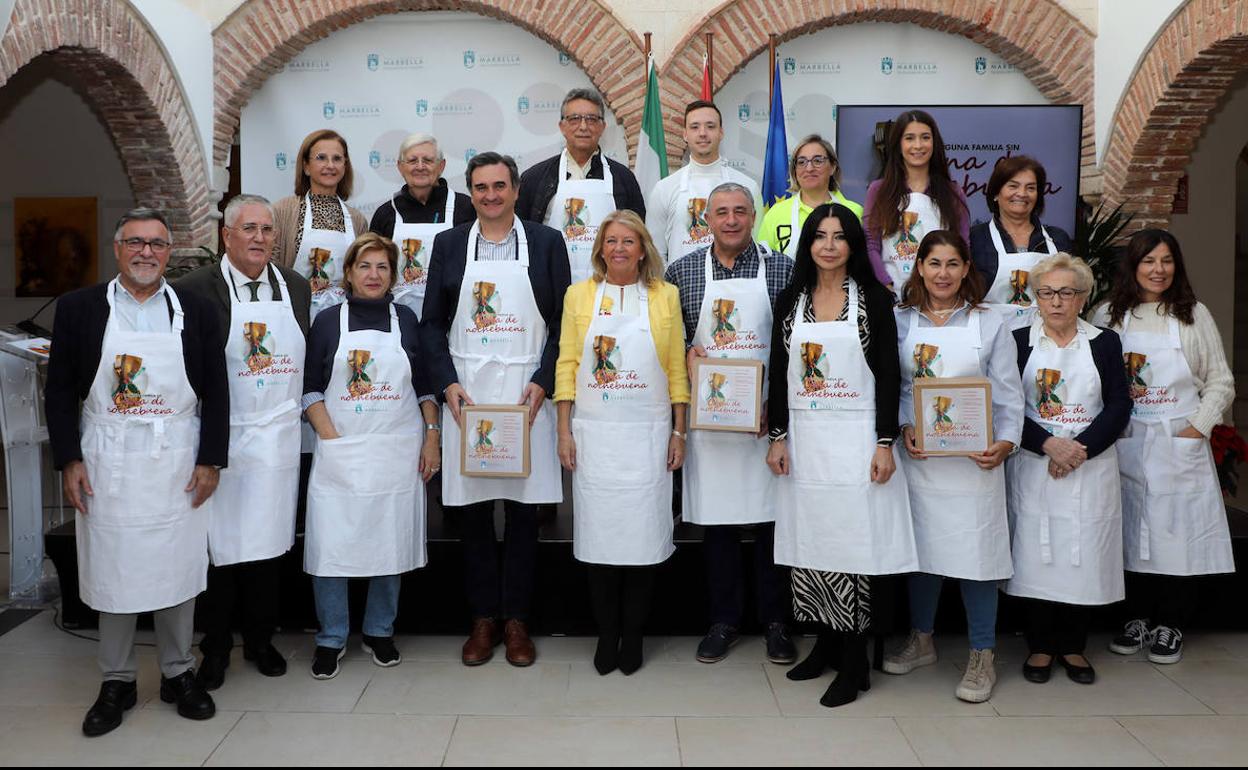 Presentación de la campaña para distribuir un millar de cenas navideñas entre personas desfavorecidas. 