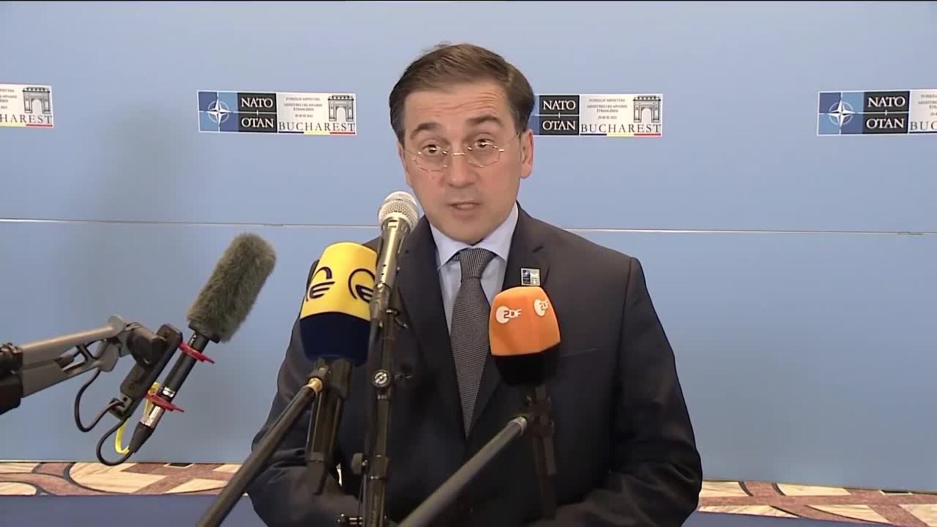 Albares afirma que tendrán "un debate sobre China"