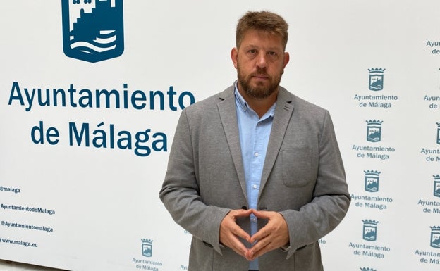 El portavoz de Unidas Podemos, Nicolás Sguiglia, en el Ayuntamiento de Málaga.