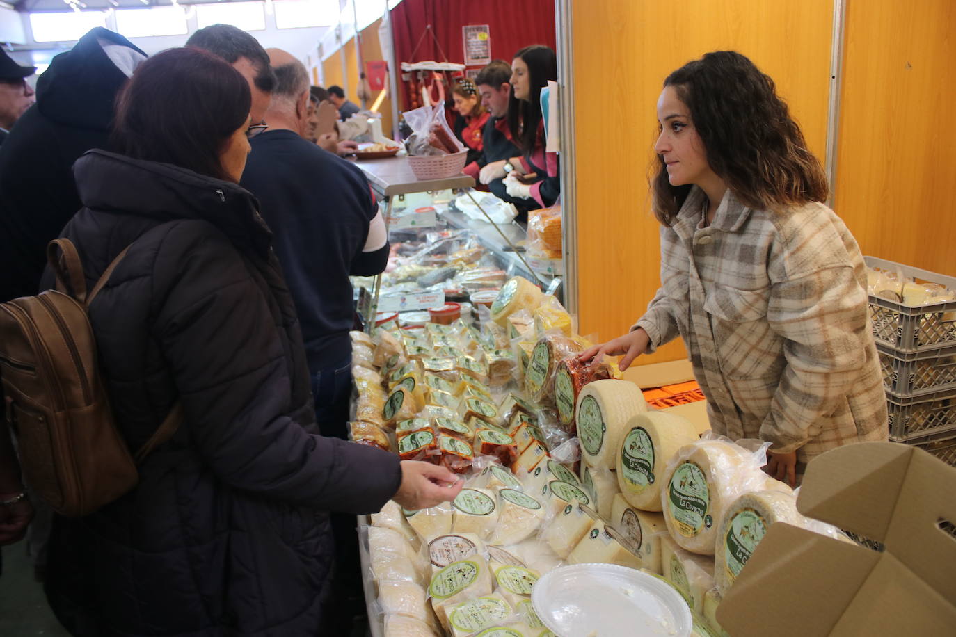 Benaoján vuelve a celebrar su popular Feria de la Chacina. 