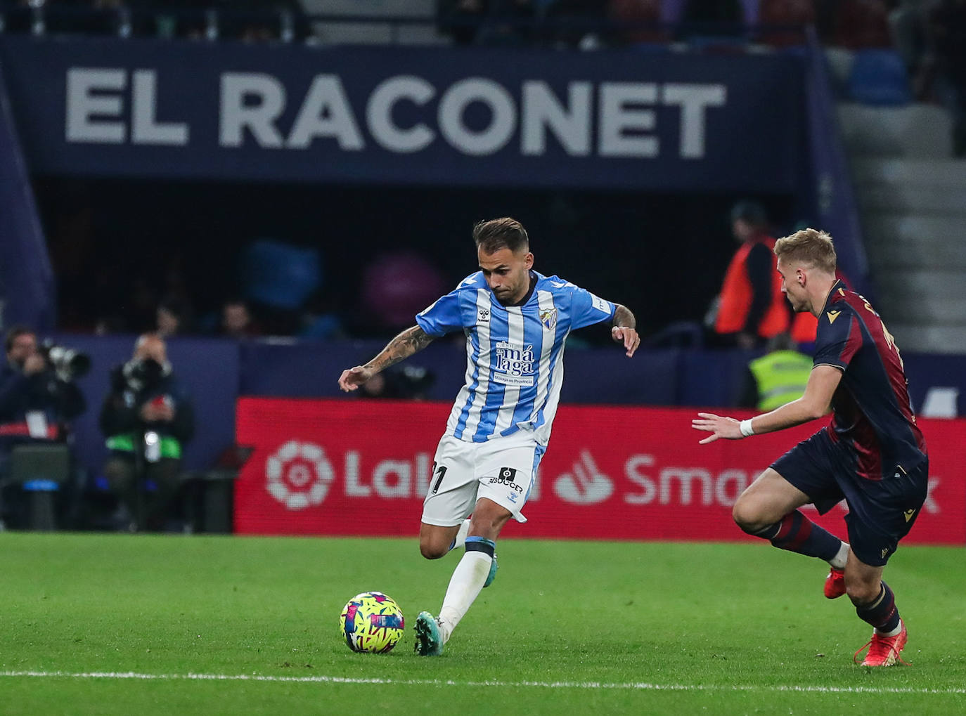 Derrota del Málaga en su visita al Levante. 