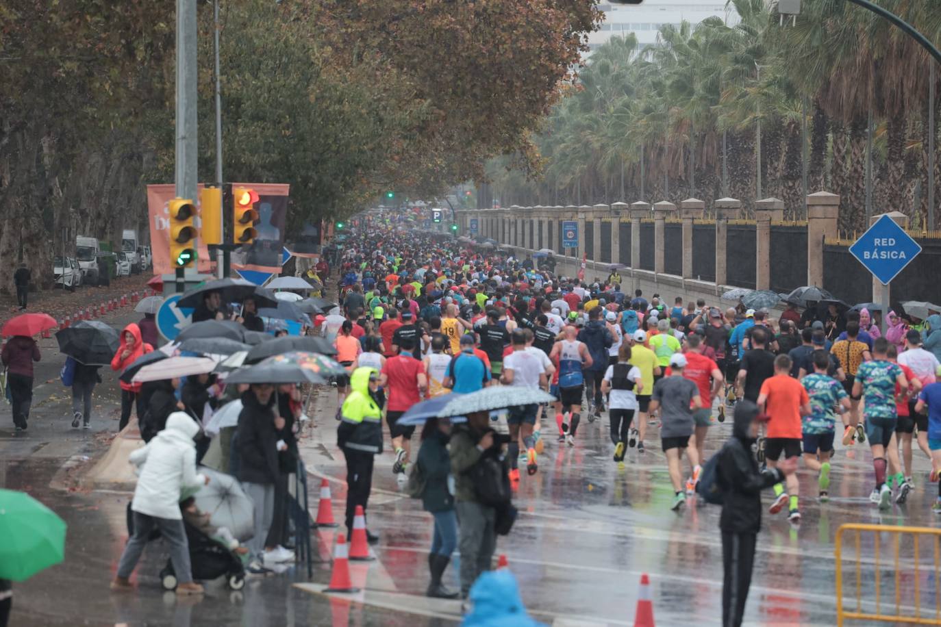 Barnaba Kipkoech gana la XII edición. Con un registro de 2h.08:19, se quedó a 39 segundos de la plusmarca de la prueba