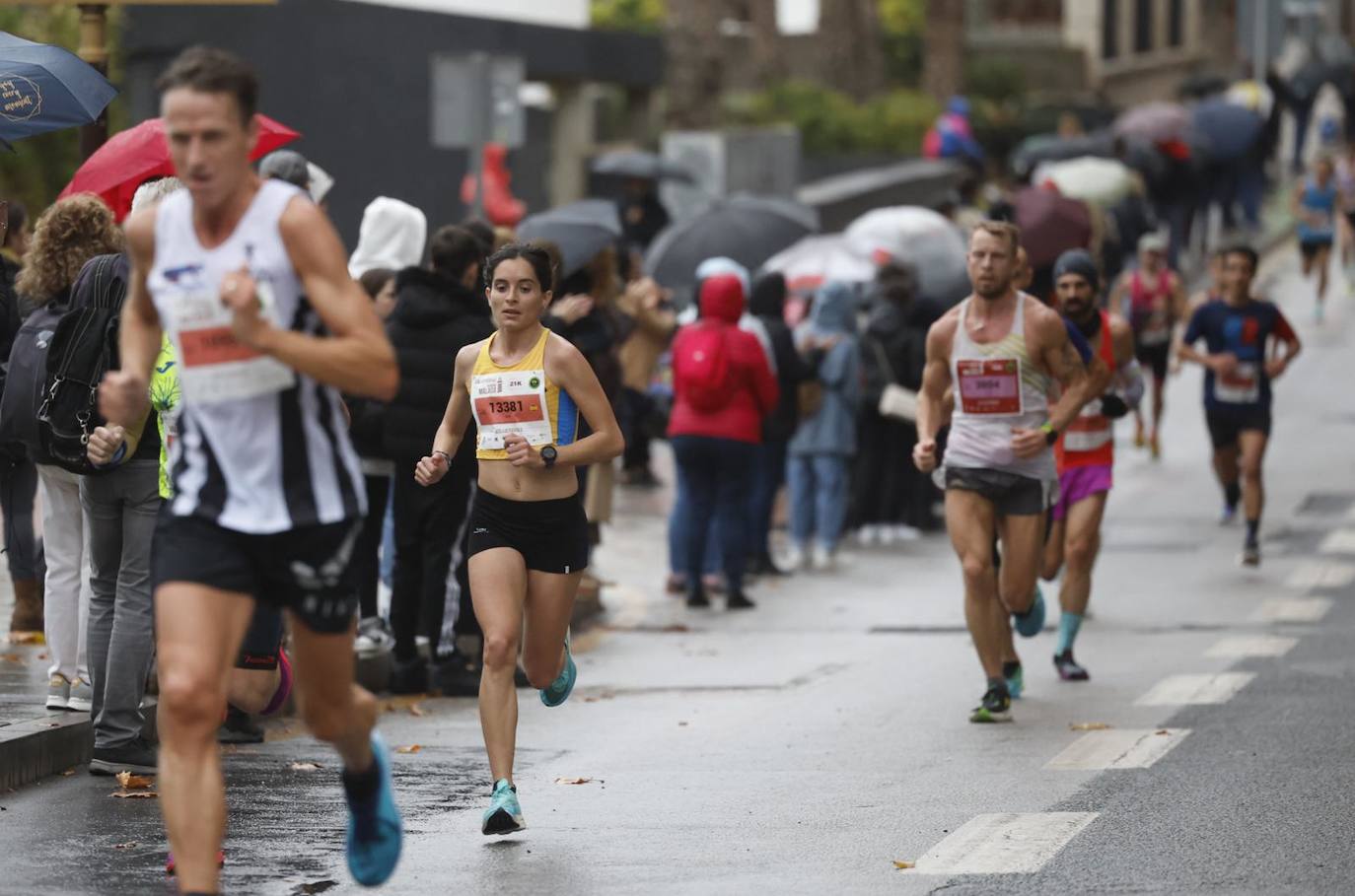 Barnaba Kipkoech gana la XII edición. Con un registro de 2h.08:19, se quedó a 39 segundos de la plusmarca de la prueba