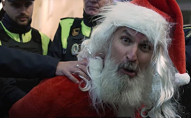 'Santa Trepador', el pintoresco ladrón con el que la Policía Local de Málaga felicita las fiestas