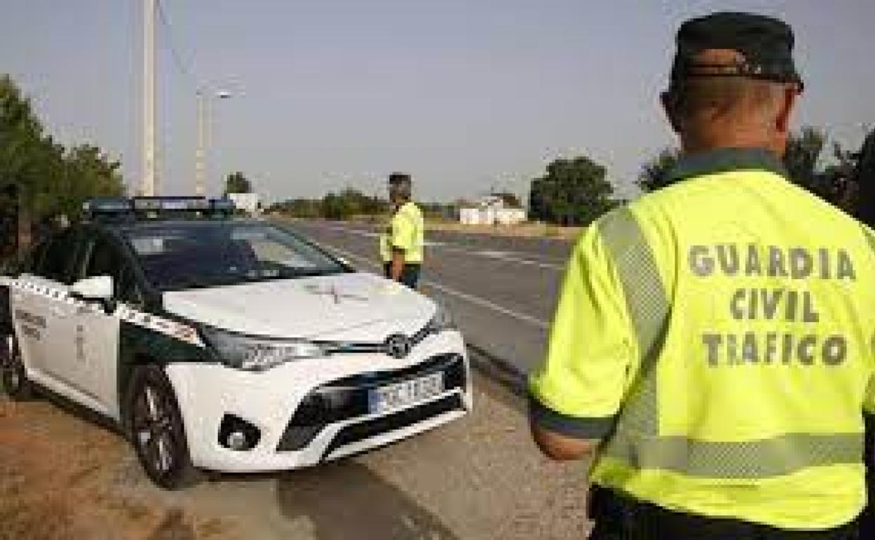 Buscan a un conductor que se dio a la fuga tras el atropello mortal de un joven en Cártama