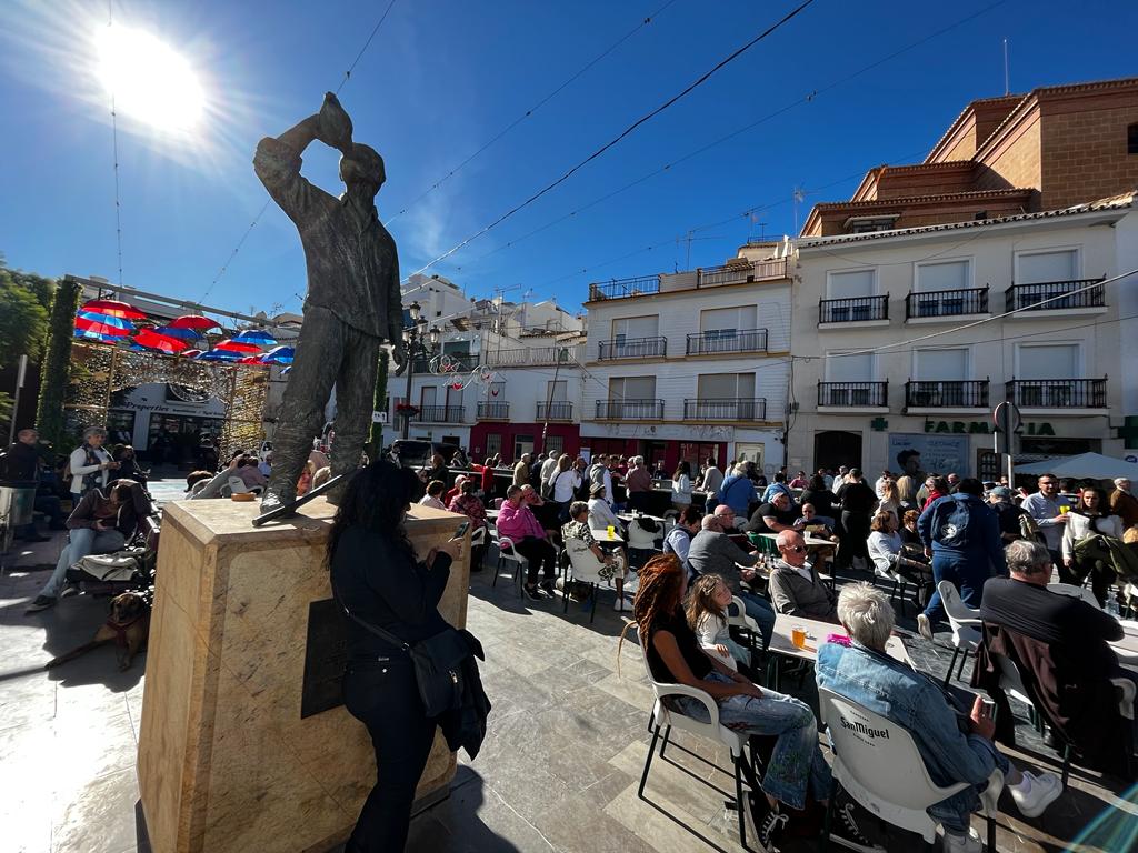 Este festejo, declarado de Interés Turístico Nacional de Andalucía, contó con degustaciones del plato estrella que son las migas acompañado de ensalada arriera y vino del terreno