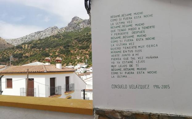 Las calles de Cortes de la Frontera están llenas de poesía.