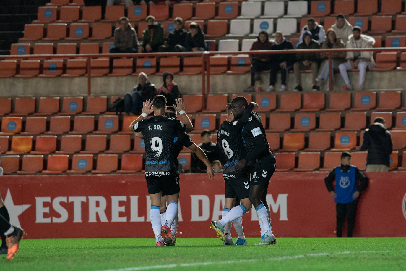 El Málaga perdió en su visita al Gimnástic Tarragona (2-1). 