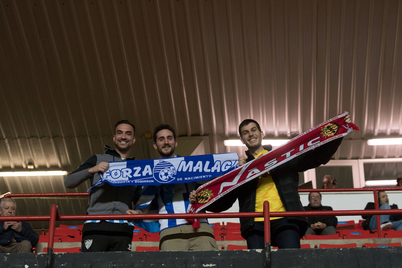 El Málaga perdió en su visita al Gimnástic Tarragona (2-1). 