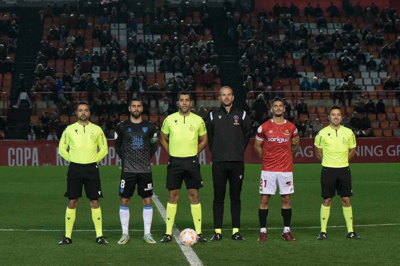 El Málaga perdió en su visita al Gimnástic Tarragona (2-1). 