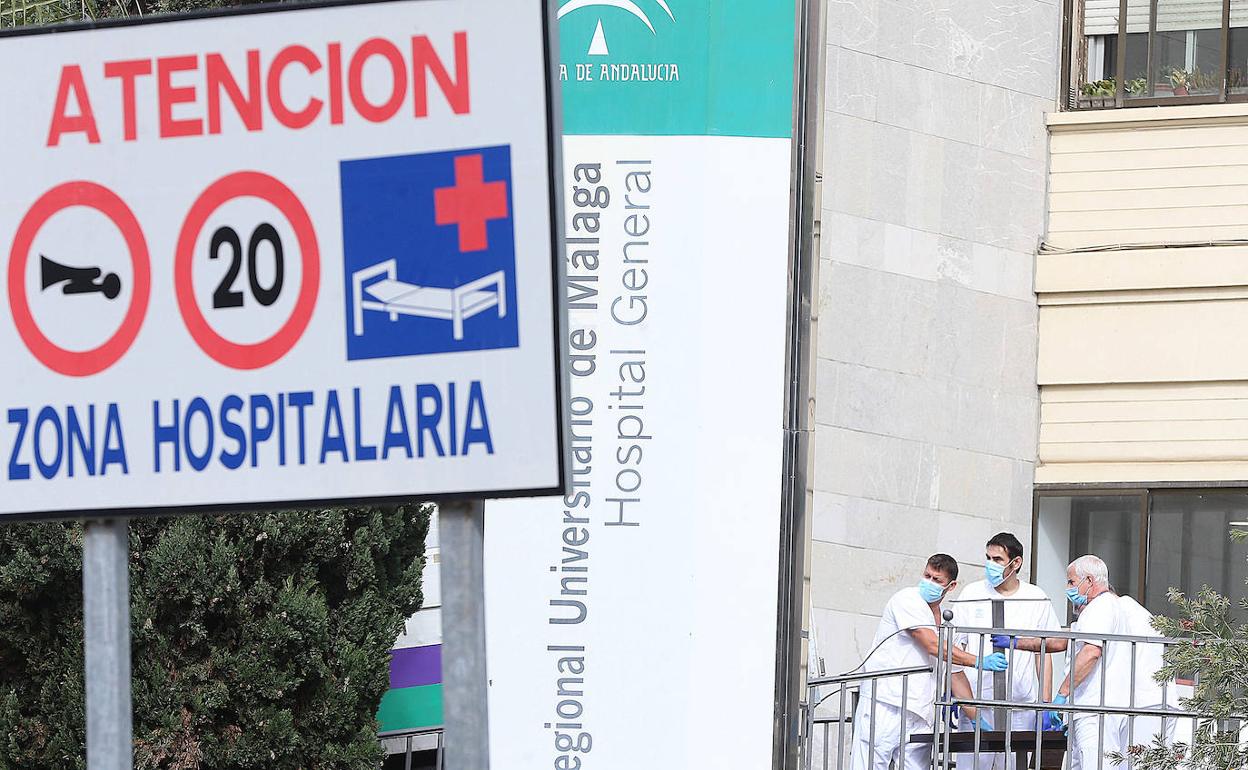 Desciende el número de pacientes con coronavirus ingresados en los hospitales de Málaga