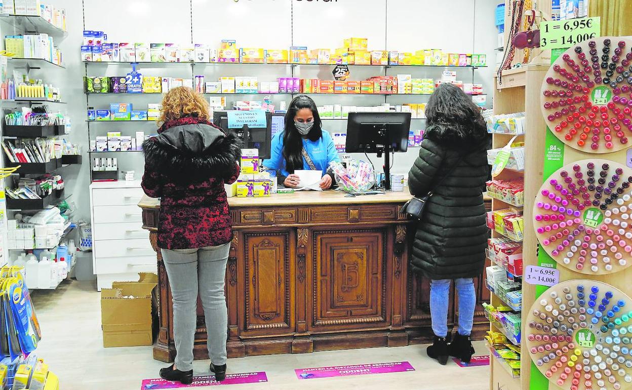 Médicos y farmacéuticos aconsejan un uso racional de los medicamentos. 