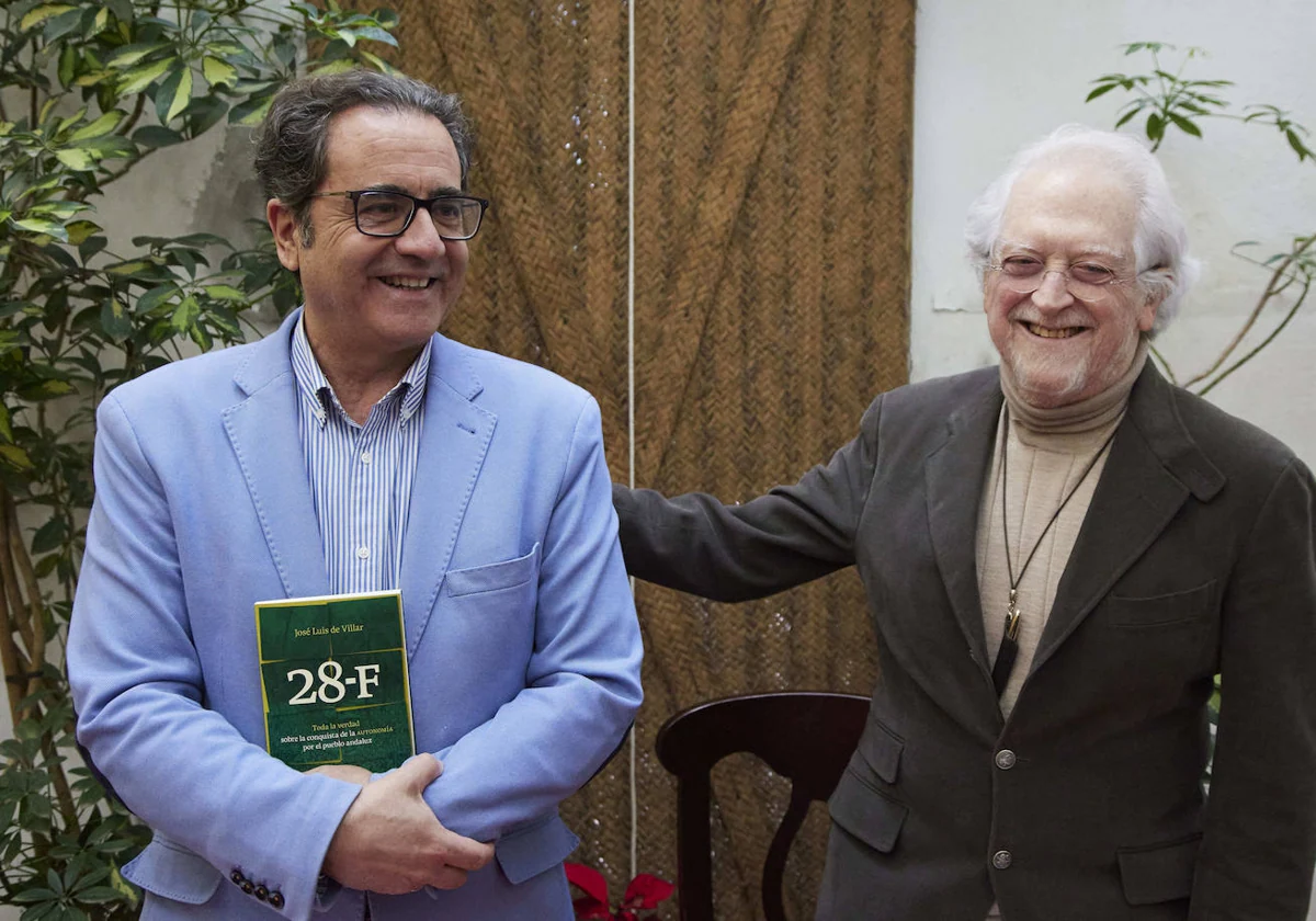 José Luis de Villar y Alejandro Rojas Marcos, en la presentación del libro.