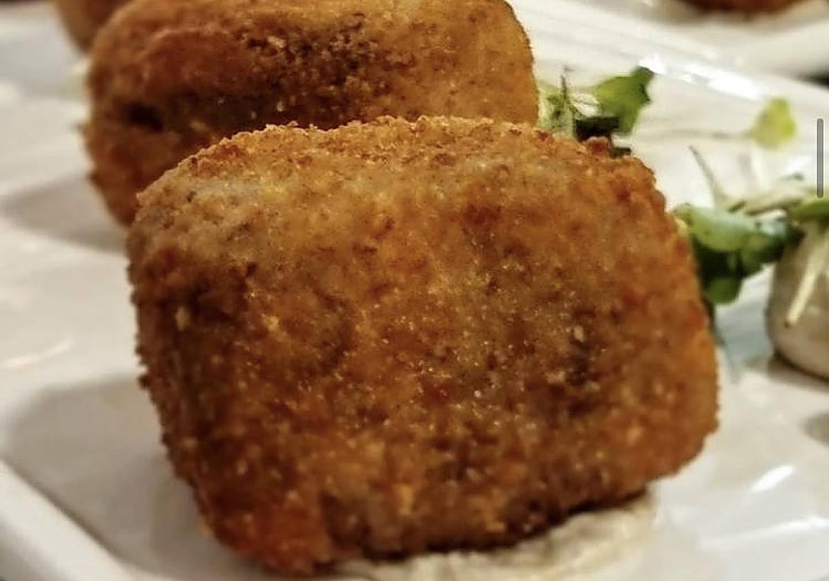 Las 'especiales' croquetas de rabo de toro de Buenavista Gastrobar