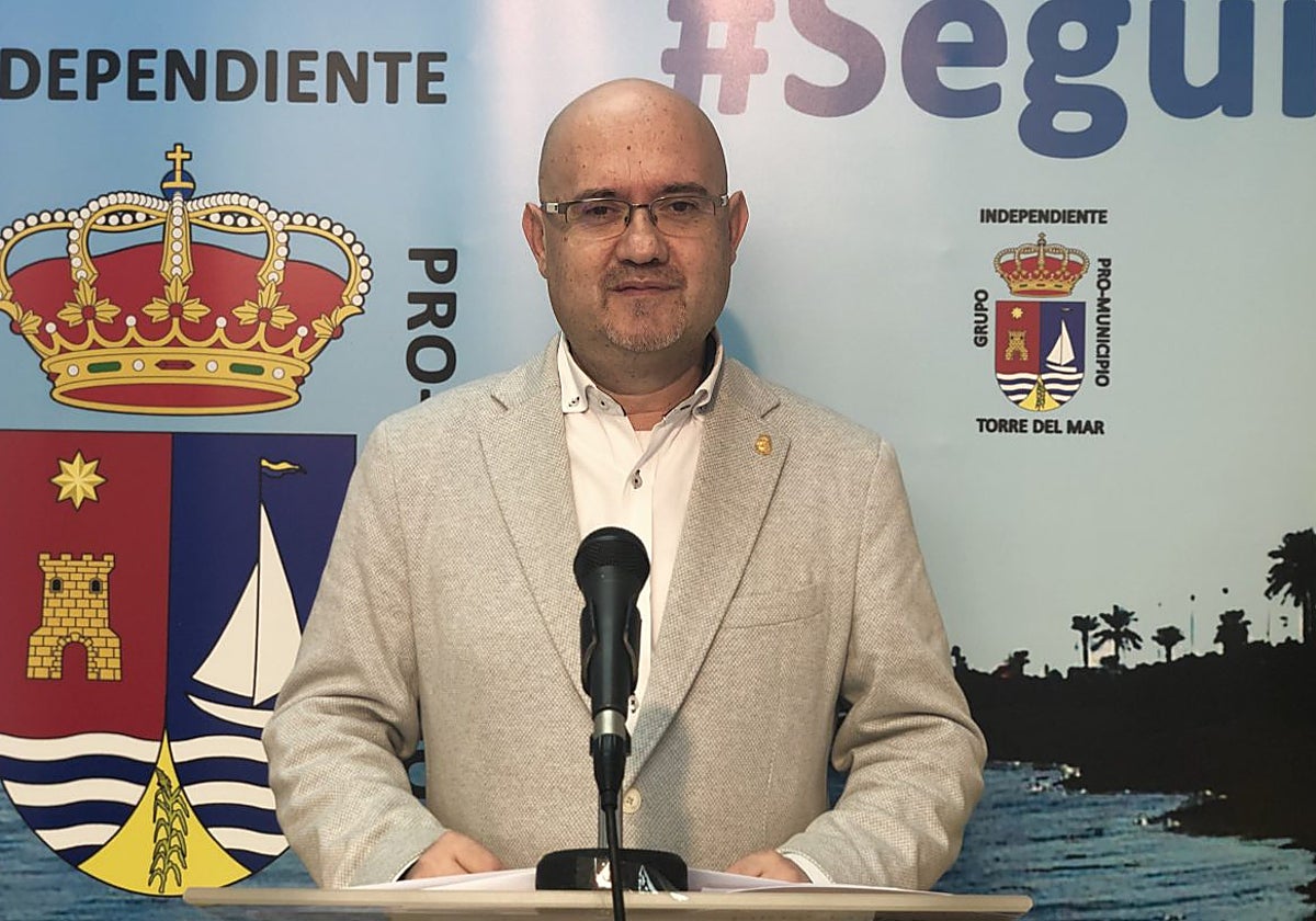 El líder de los independentistas torreños, Jesús Carlos Pérez Atencia, en una rueda de prensa.