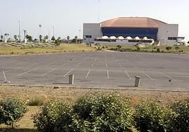 La explanada del Martín Carpena, una de las opciones que baraja el Ayuntamiento.