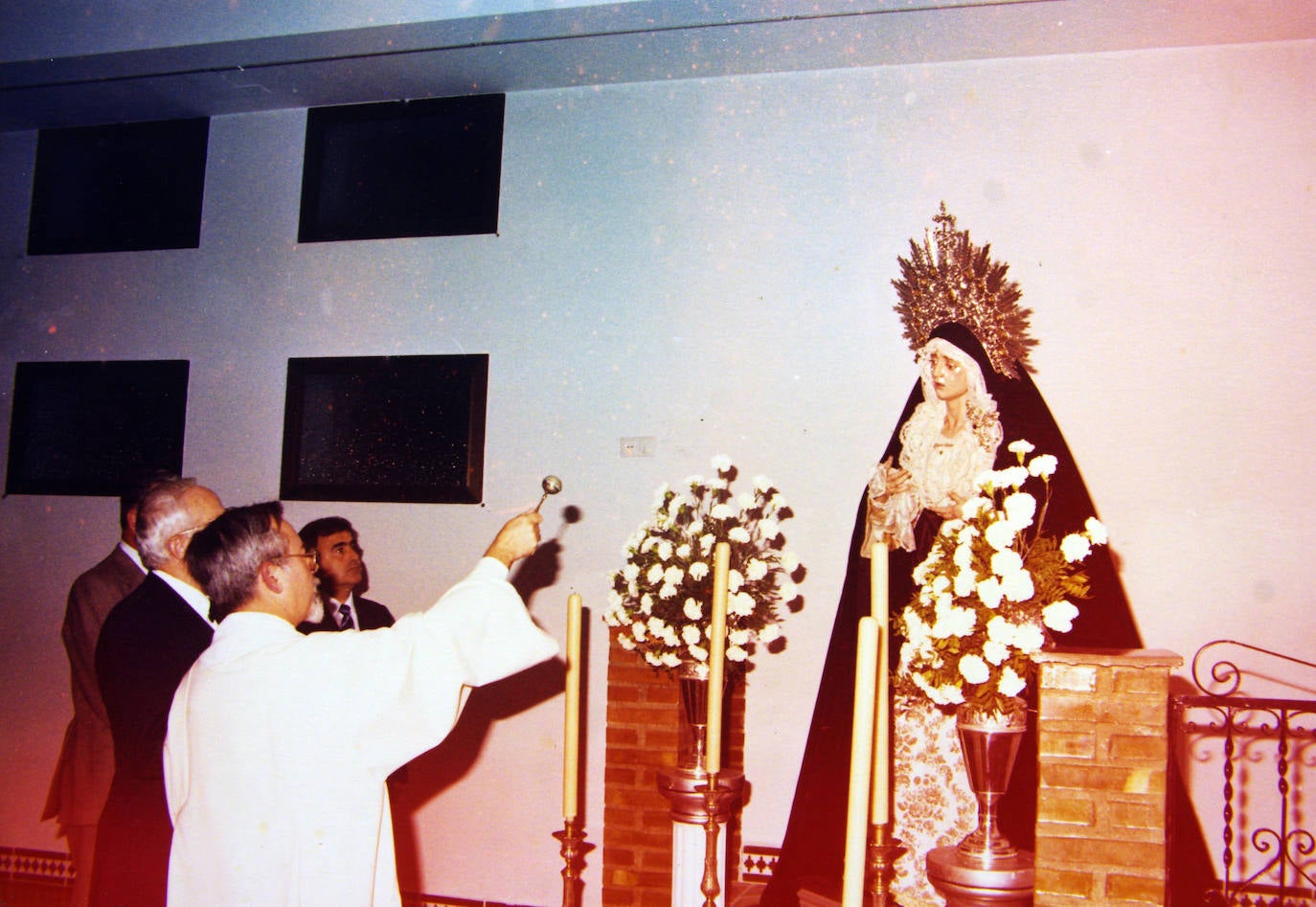 El 8 de diciembre de 1987, festividad de la Inmaculada Concepción, fue bendecida la actual Virgen del Mayor Dolor en su Soledad, en la parroquia de El Buen Pastor. La talla es obra de Antonio Dubé de Luque. El acto se llevó a cabo de forma sencilla en el espacio del templo que ocupó la efigie durante varios años, únicamente exornado con cuatro candeleros y dos ánforas con claveles blancos.