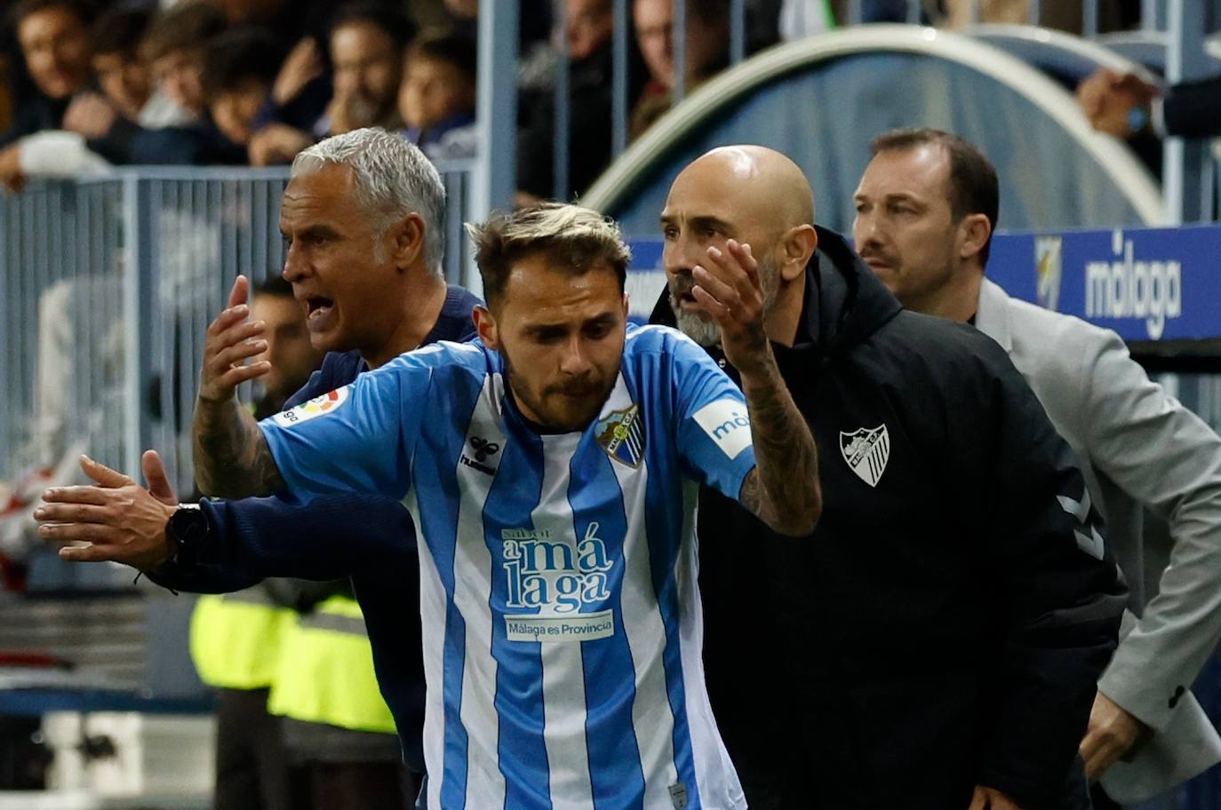 La derrota del Málaga ante el Racing, en imágenes