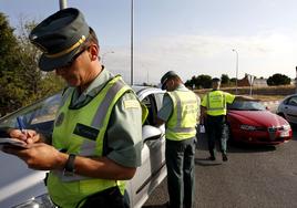 Nueva campaña de vigilancia de la DGT esta semana con helicópteros, drones y cámaras de control