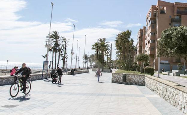 La avería ha afectado a vecinos de la calle Pacífico, entre otras.