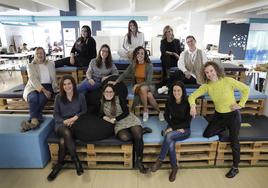 Las fundadoras de startups malagueñas, reunidas en el espacio de emprendimiento La Farola junto a su directora, Alicia García Oliva (a la izquierda)