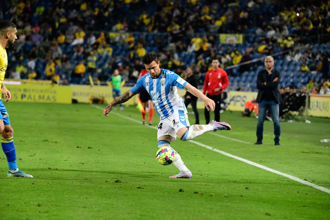 El Málaga logra el empate en Las Palmas en el último suspiro